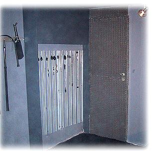Geraetewand.jpg (19911 Byte)