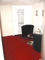 Empfangsraum-rechte-Seite